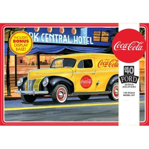 AMT 1940 Ford Sedan Delivery Coca-Cola 1/25 Scale 1161