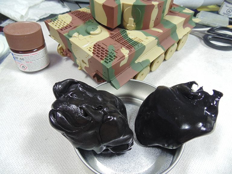 Modelling Camouflage Painting Basics Tutorial Canada S Largest   DSC02086 Two Lumps Of Black Putty With Completed Camouflage 768x576 