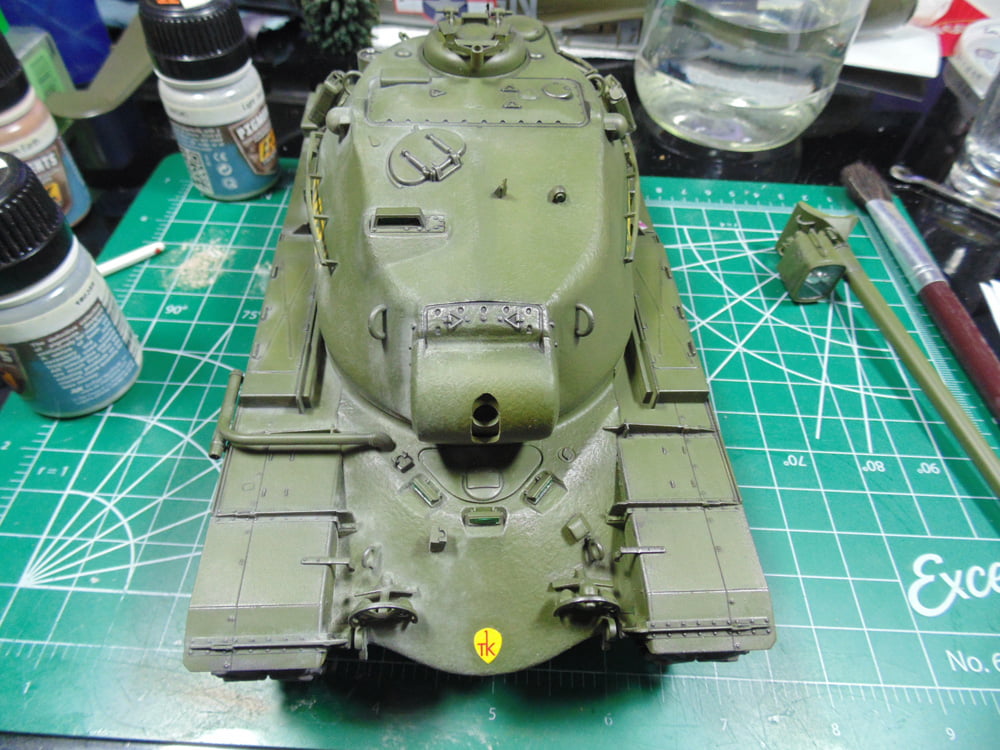 Front View of Tank with Left Side Dusted