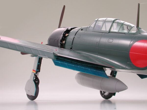 Tamiya Mitsubishi A6M2b Zero Fighter Model 52 Zeke 1/32 Scale 60318