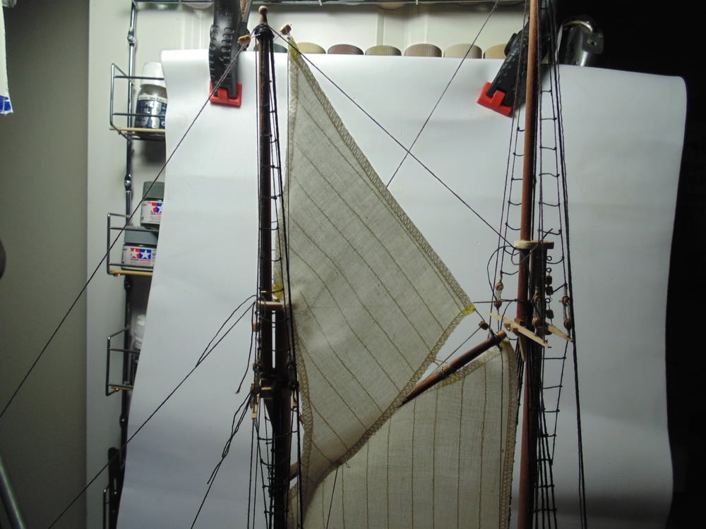 Tri-sail ready to be adjusted