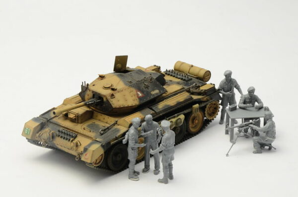 Italeri El Alamein Crusader Mk. III with British Crew 1/35 Scale 6592