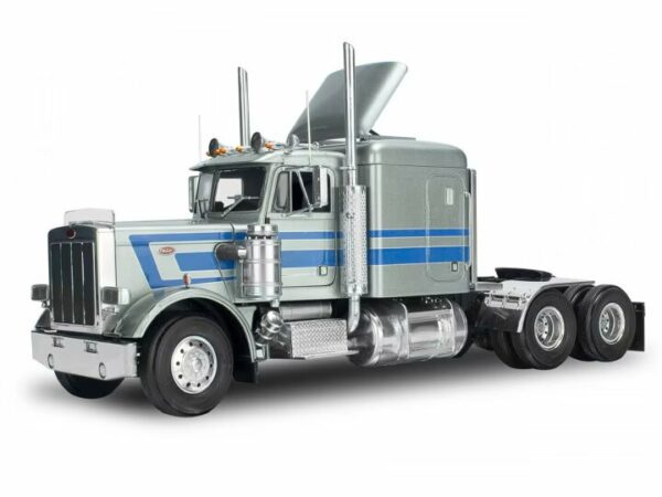 Moebius Models International Lone Star Truck 1/25 Scale 1300