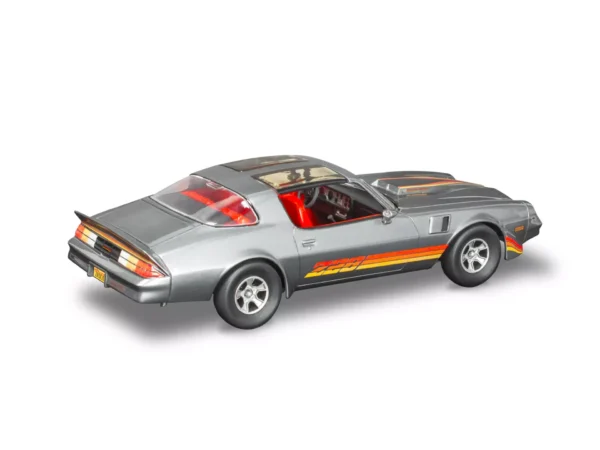 Revell 1981 Camero Z28 1/25 Scale RMX 85-4526 14526