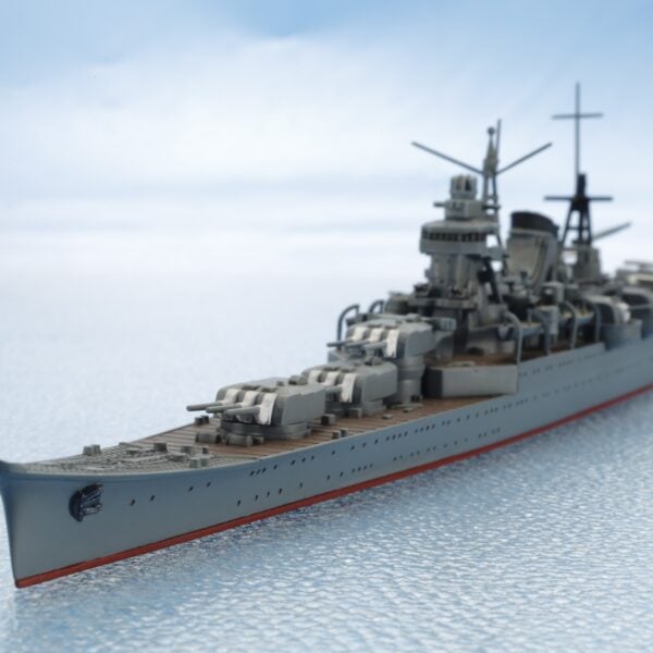 Tamiya Japanese Light Cruiser Mogami 1/700 Scale 31359