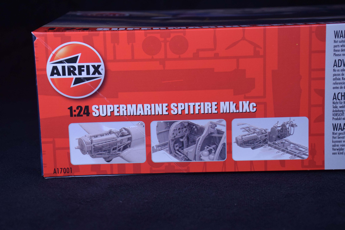 Side Panel Airfix Spitfire Build Unboxing