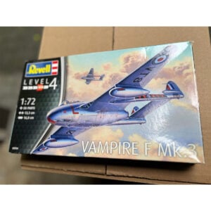 Revell Vampire F Mk.3 Fighter jet 1/72 Scale RVG 03934