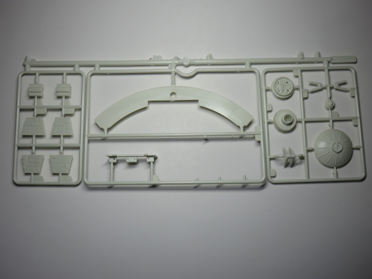 MPC Star Wars Millenium Falcon Sprue Led