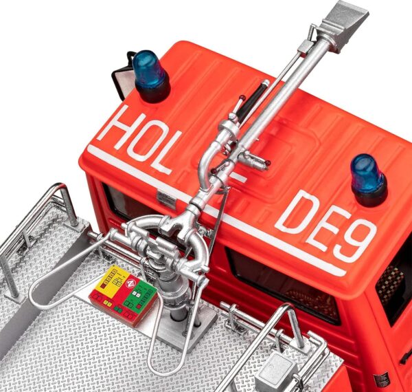 Revell Mercedes-Benz 1625 TLF 24/50 Fire Truck 1/24 Scale 07516