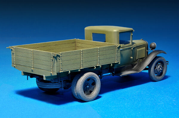 Miniart GAZ-AA Cargo Truck 1/35 Scale 35124