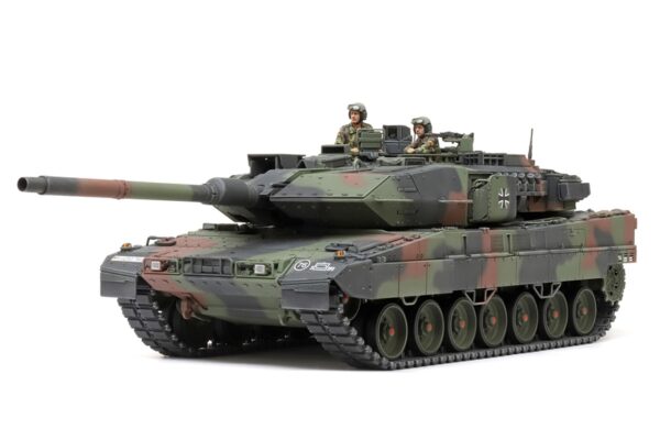 Tamiya Leopard 2 A7V German Main Battle Tank New Tooling 1-35 Scale 35387