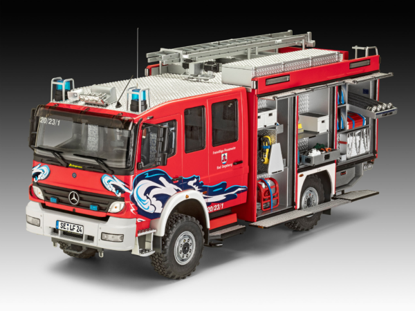 Revell Schingmann TLF 16/25 Water Tender Firee Fighting Truck 1/24 Scale 07586