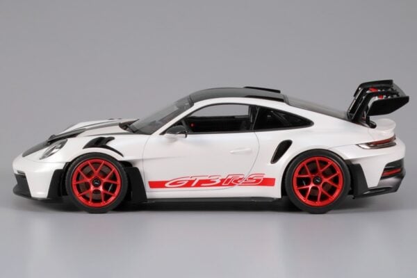 Tamiya Porsche 911 GT3 RS 992 1/24 Scale 24370