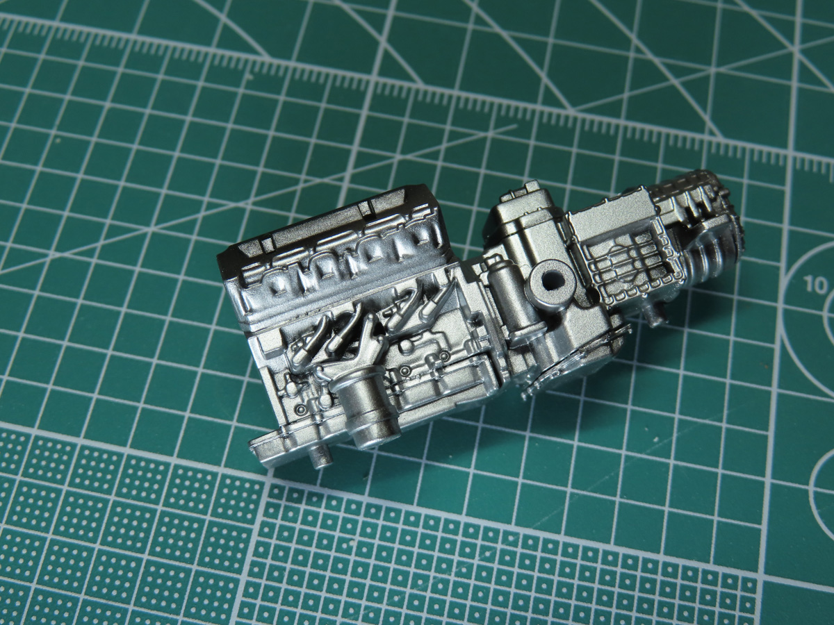 Engine with Tamiya LP72 Mica Silver