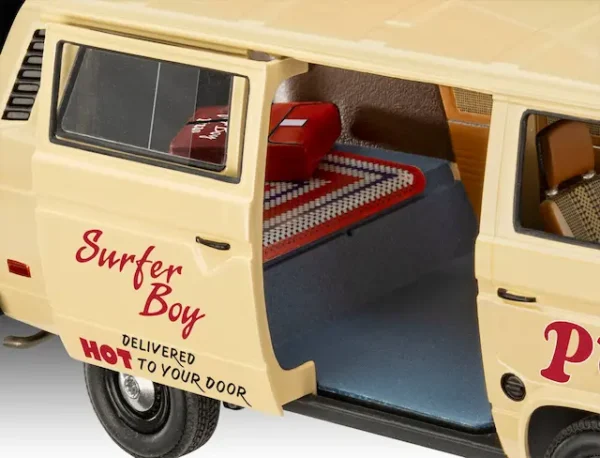 Revell Surfer Boy VW Pizza Van T3 Stranger Things 1/25 Scale 07725