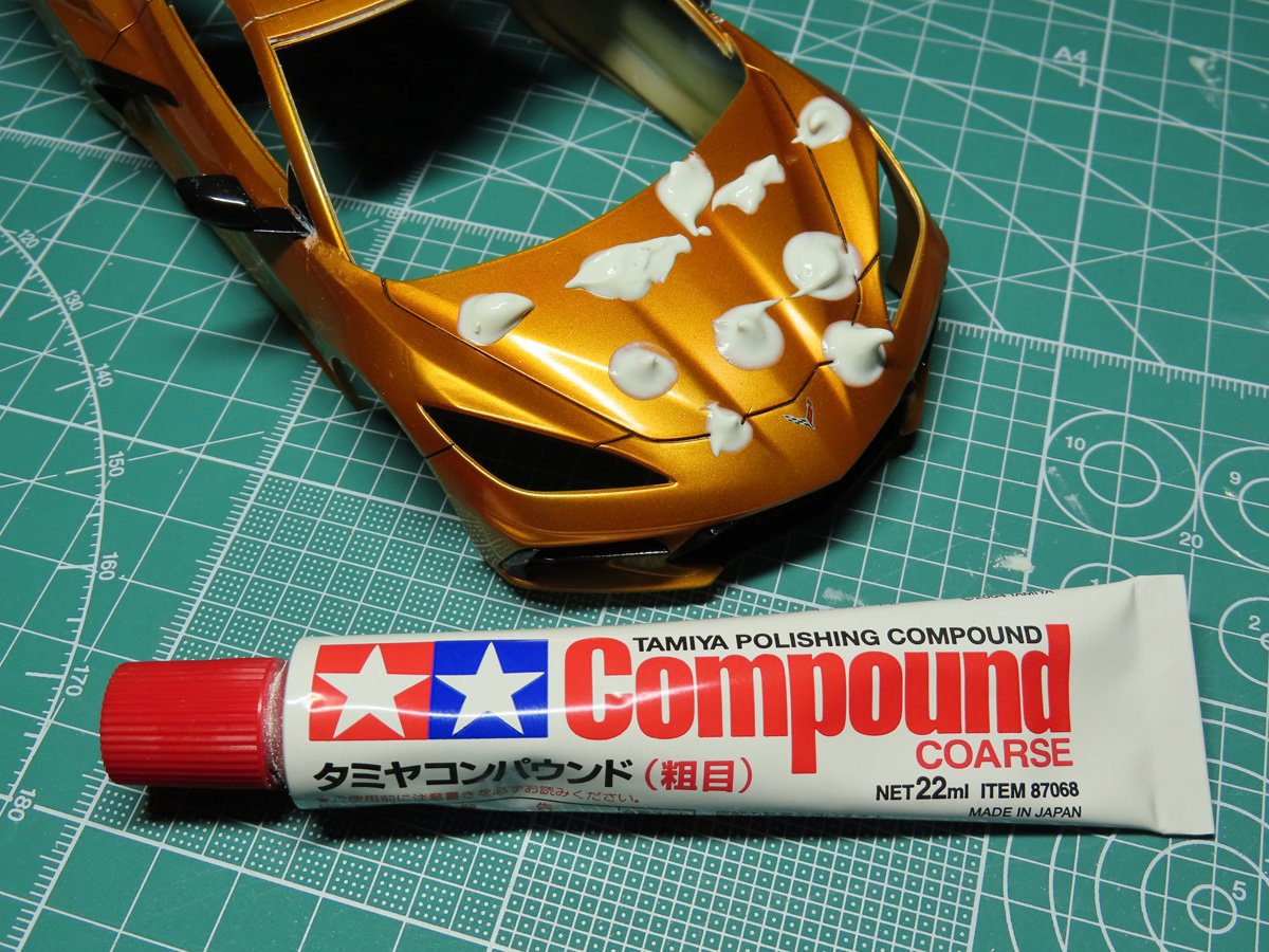 Applying Tamiya Polishing Compound