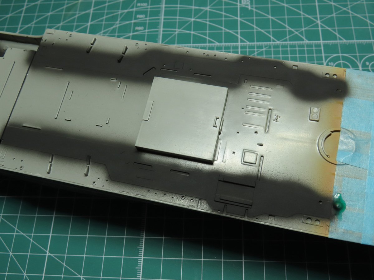 Deck with Tamiya XF85